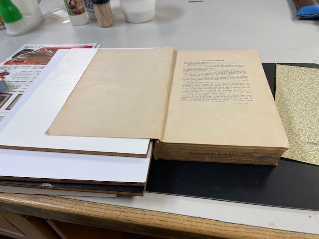 book supports